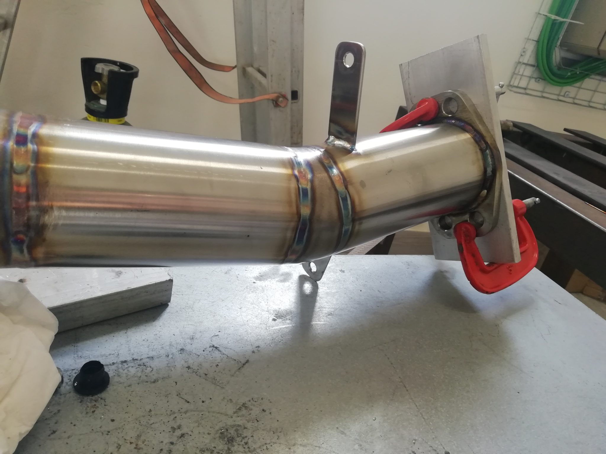 Scopri di più sull'articolo Downpipe V-band per Mitsubishi Evo 7-9