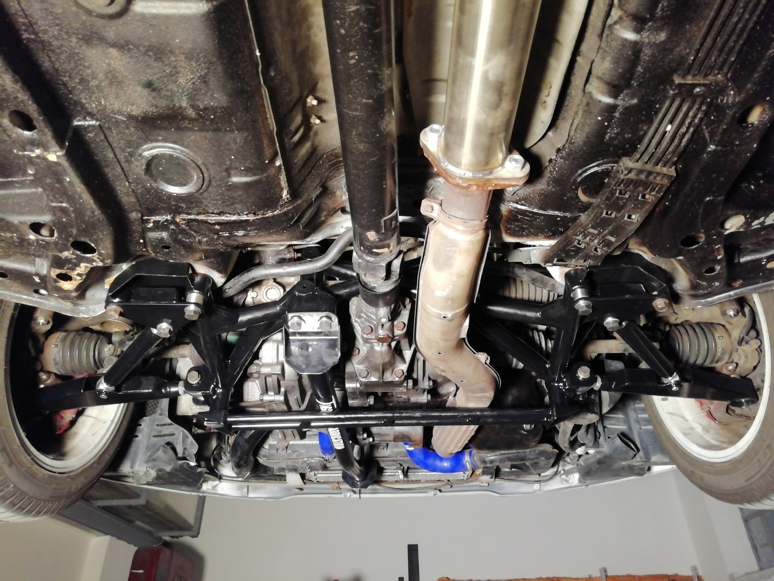 Al momento stai visualizzando Culla e triangoli sospensione anteriori Mitsubishi Evo 4-5-6 in tubolare in acciaio al Cr-Mo