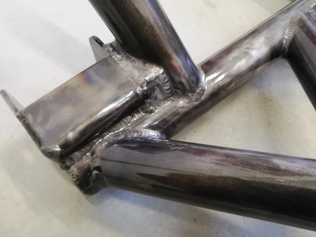 Culla anteriore Mitsubishi Evo 7-9 3